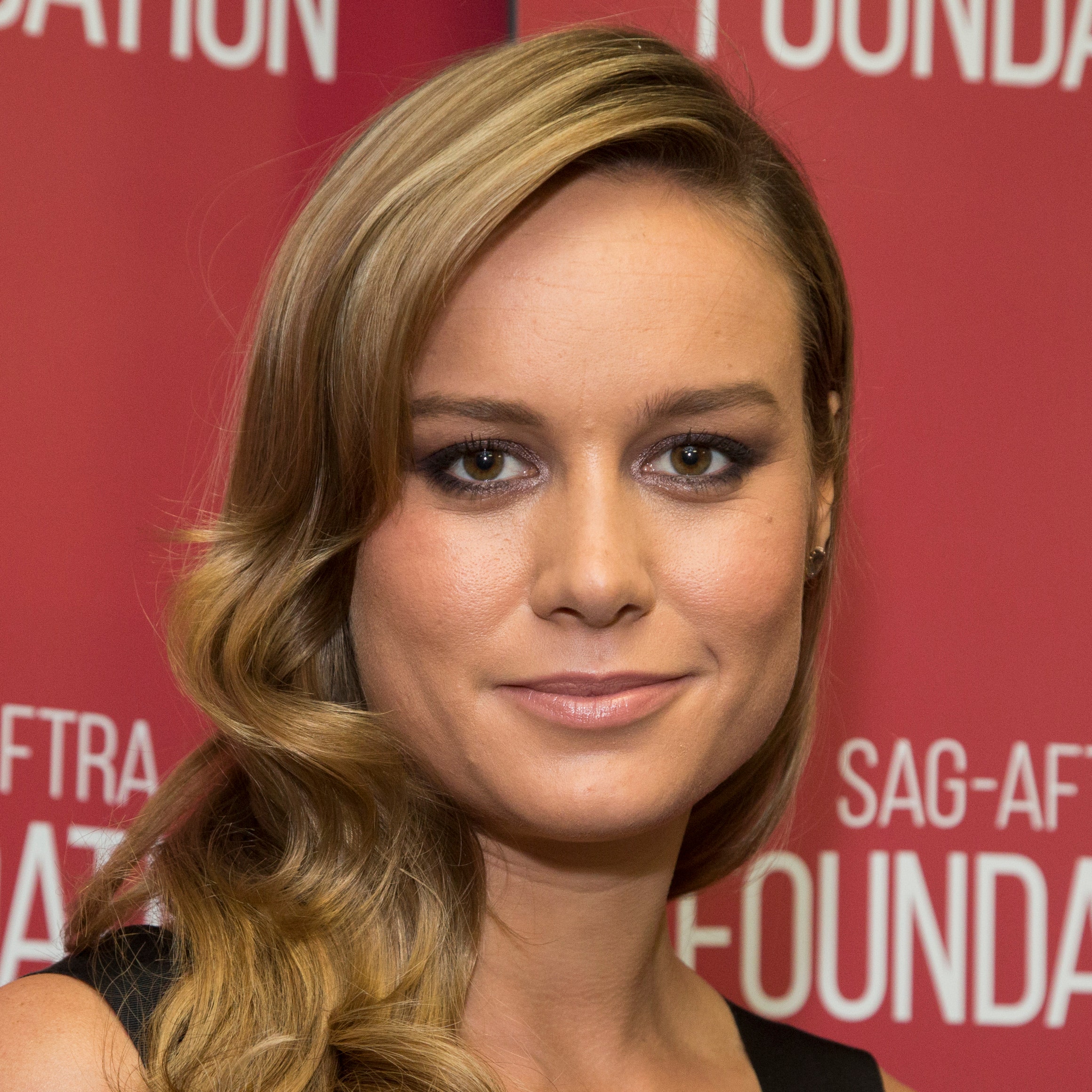 Brie Larson Brown Eyes Wallpapers