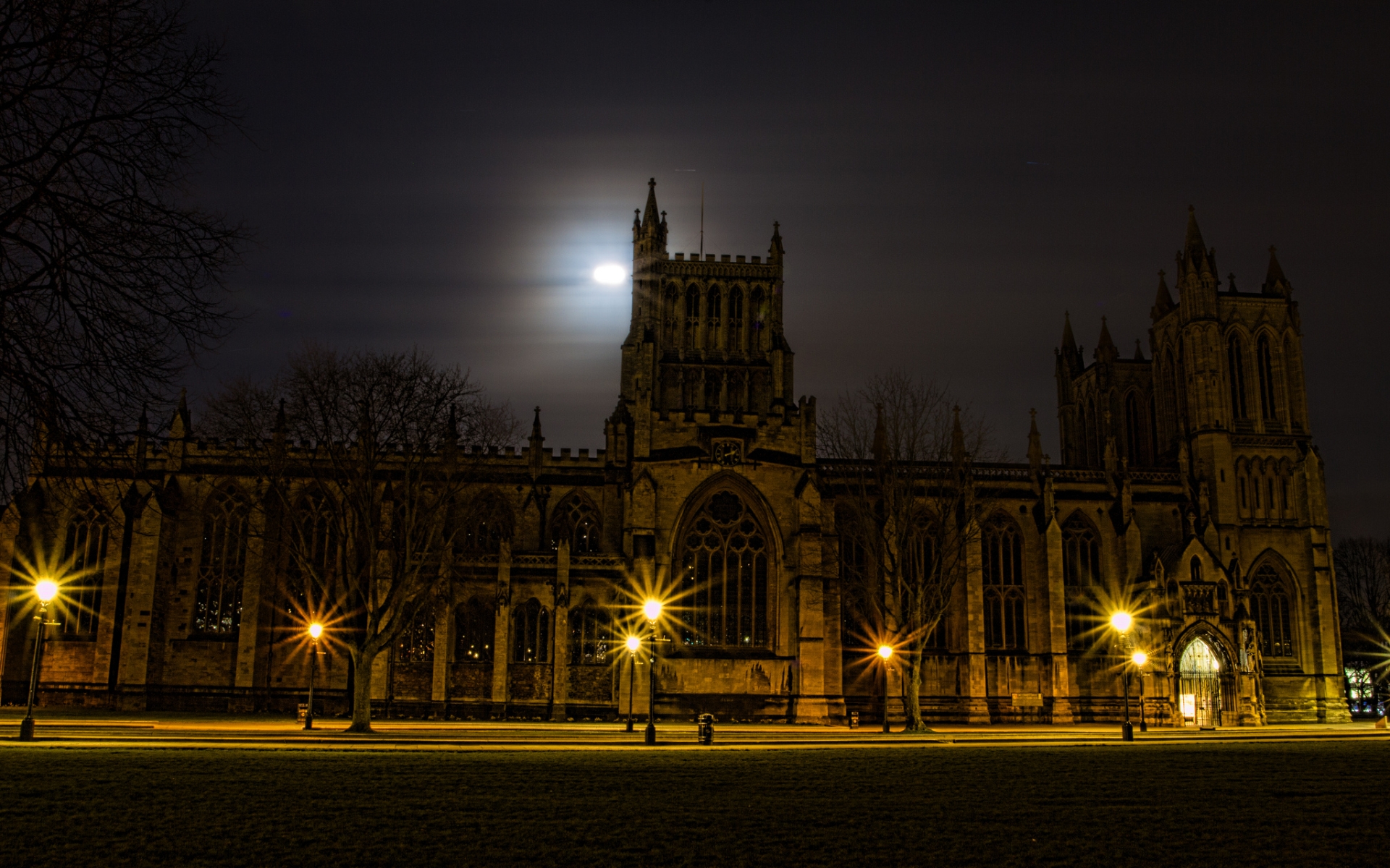 Bristol Cathedral Wallpapers