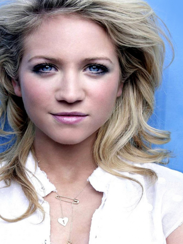 Brittany Snow Wallpapers