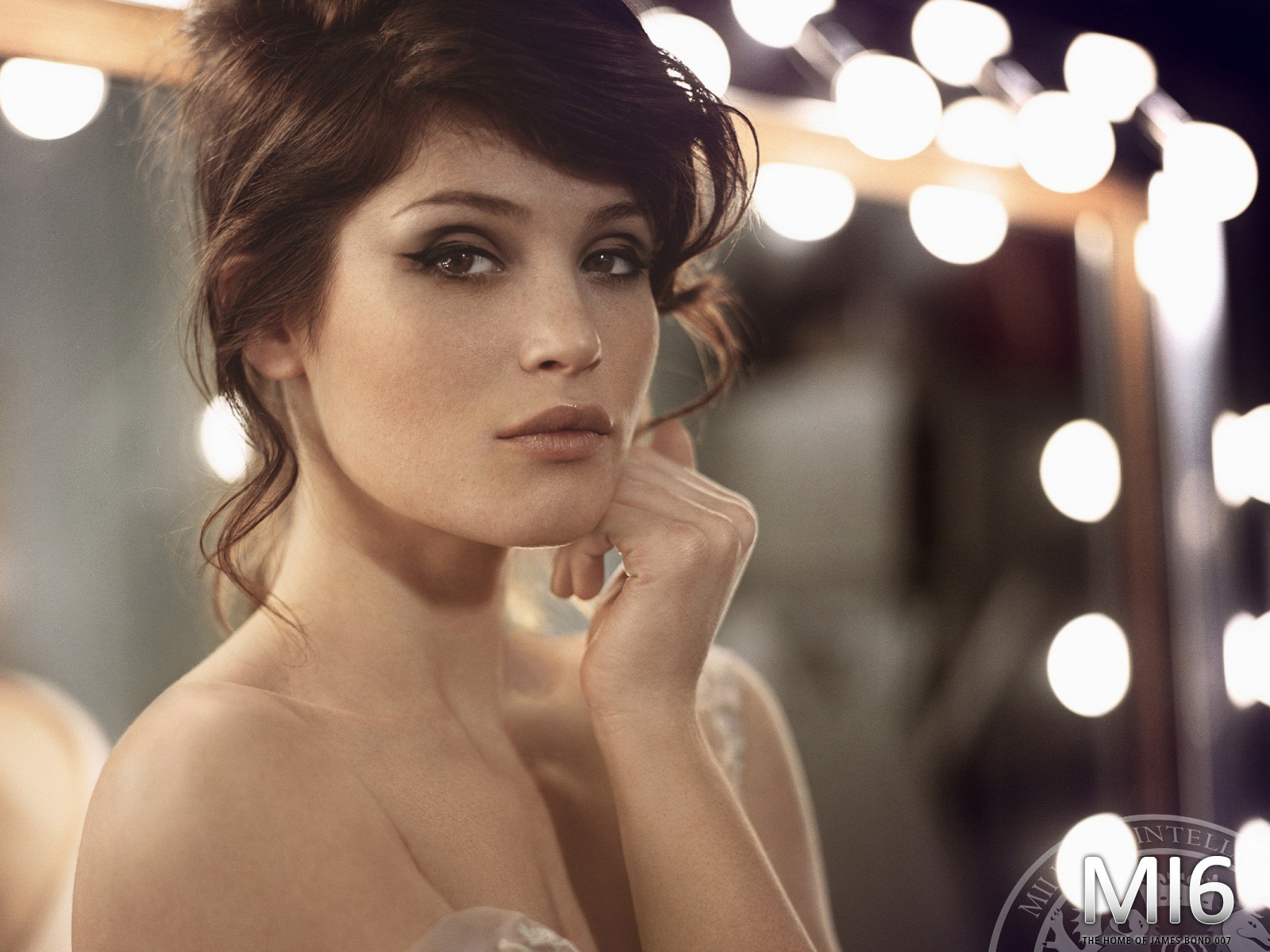 Brunette Gemma Arterton Brown Eyes Wallpapers