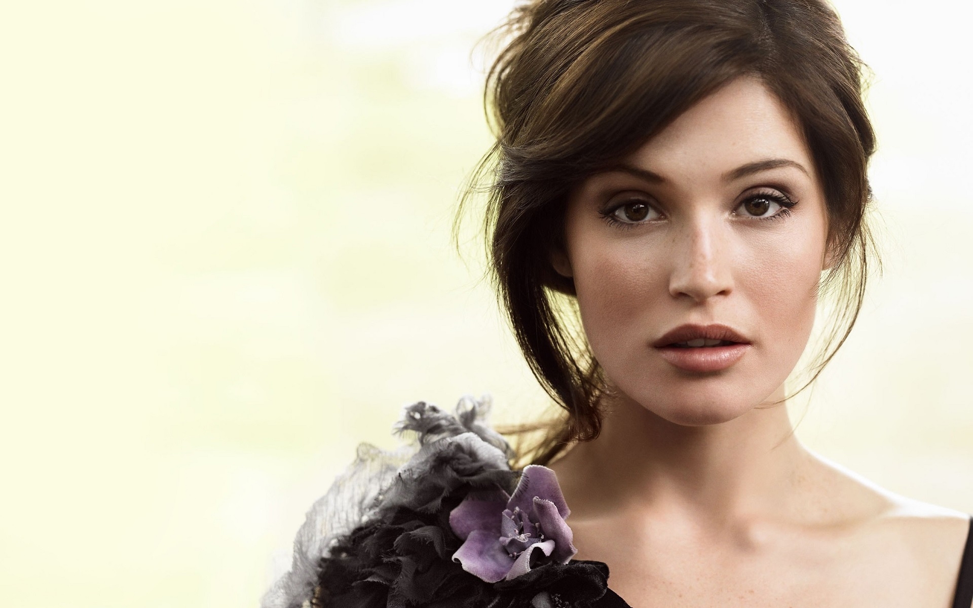 Brunette Gemma Arterton Brown Eyes Wallpapers