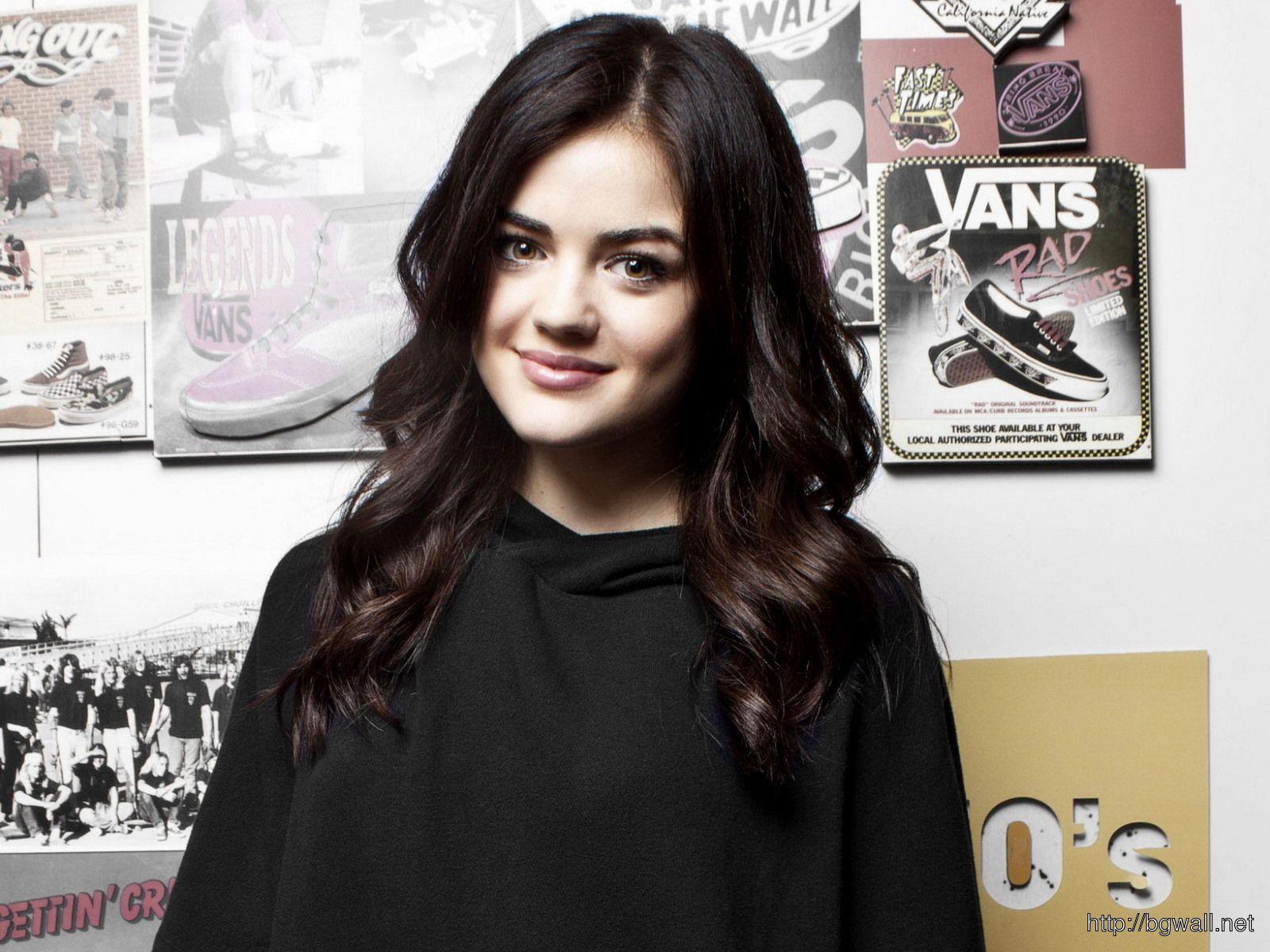 Brunette Lucy Hale Wallpapers