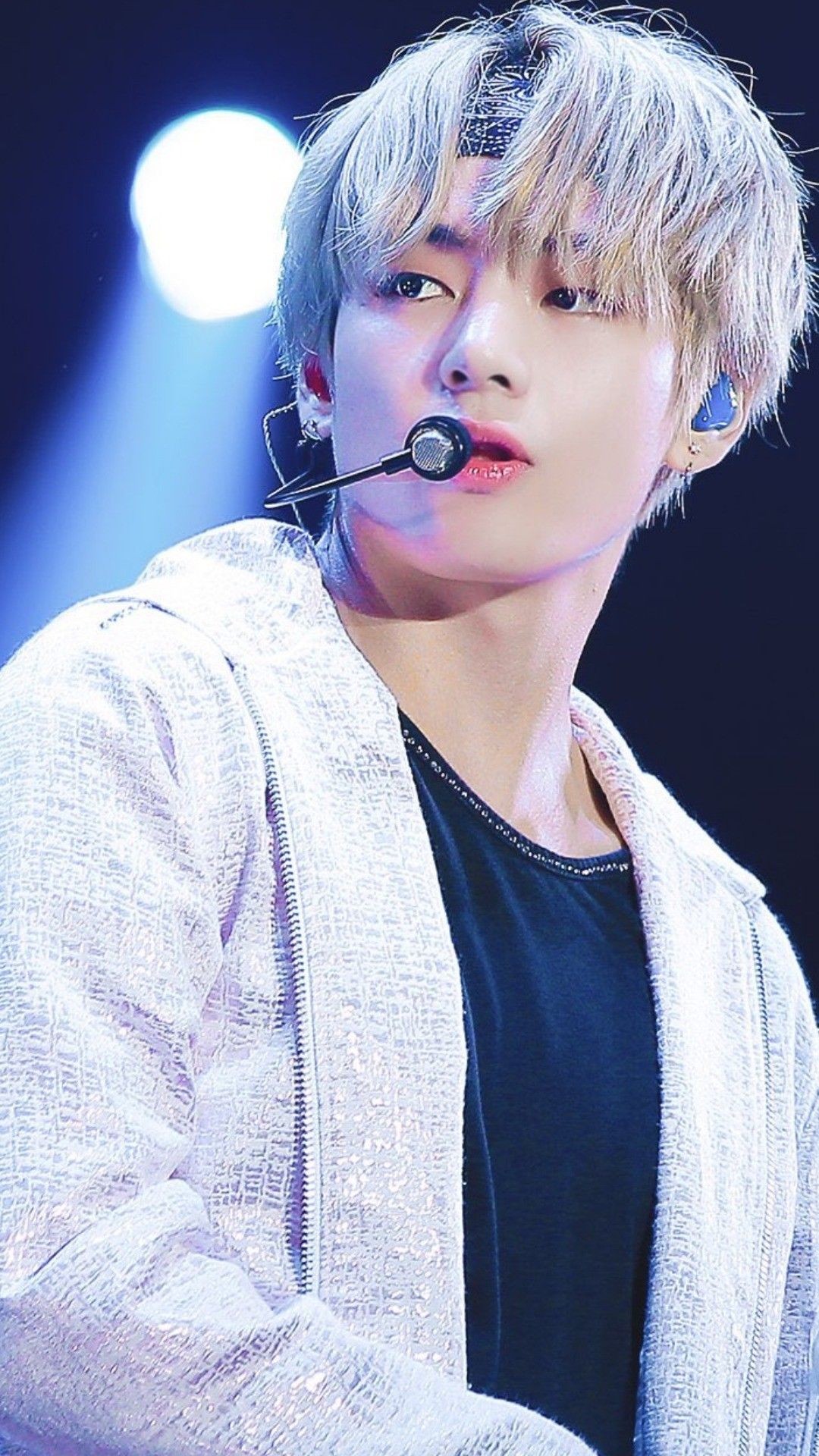 Bts V Cute Photos Wallpapers