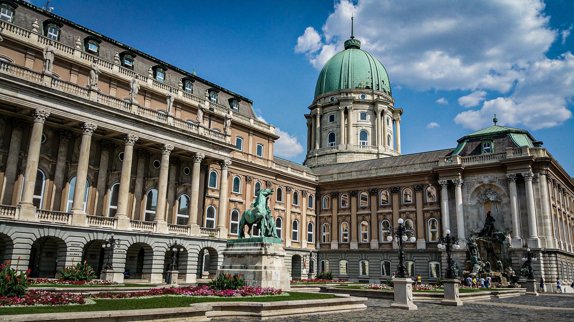 Buda Castle Wallpapers