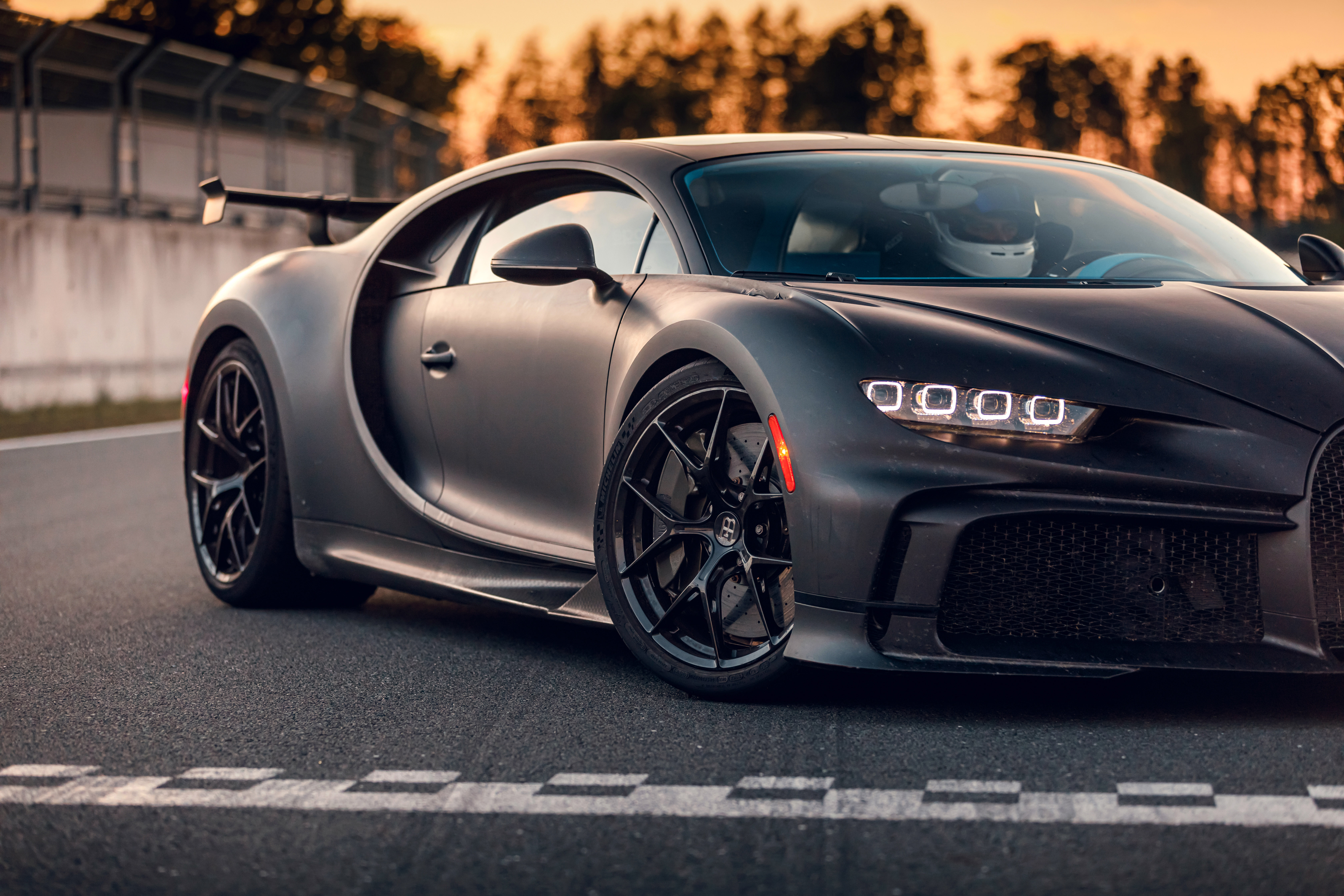 Bugatti Chiron Super Sport Wallpapers