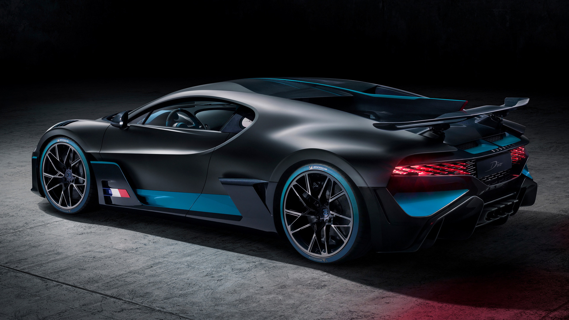 Bugatti Divo Wallpapers