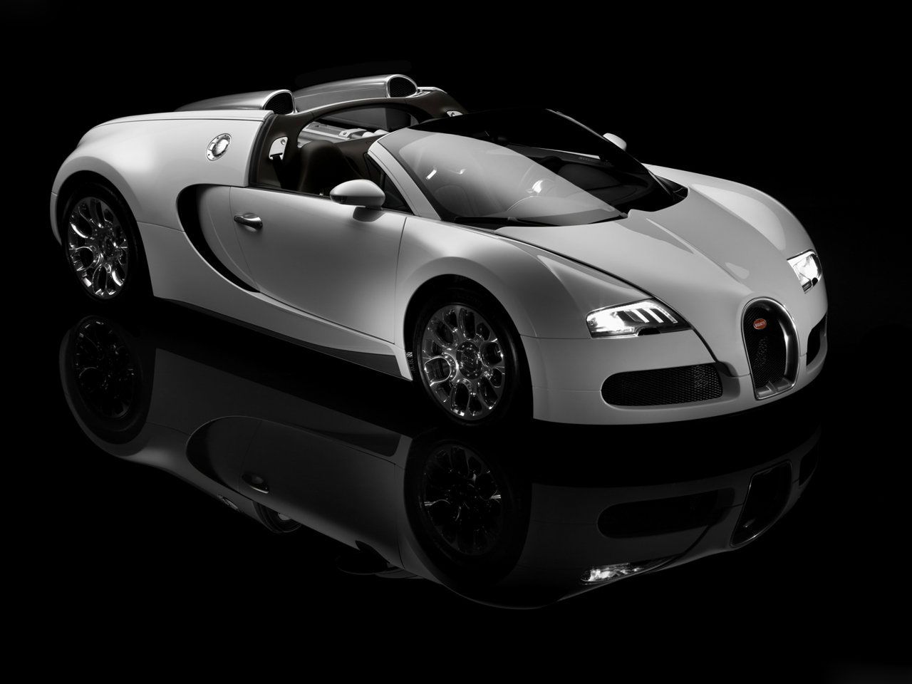 Bugatti Veyron 16-4 Grand Sport Wallpapers