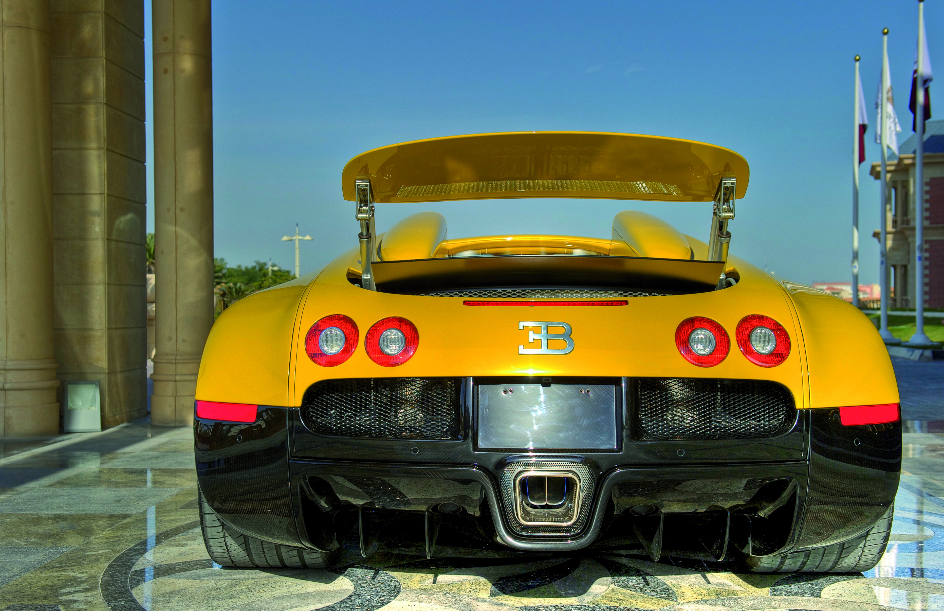 Bugatti Veyron 16-4 Grand Sport Wallpapers