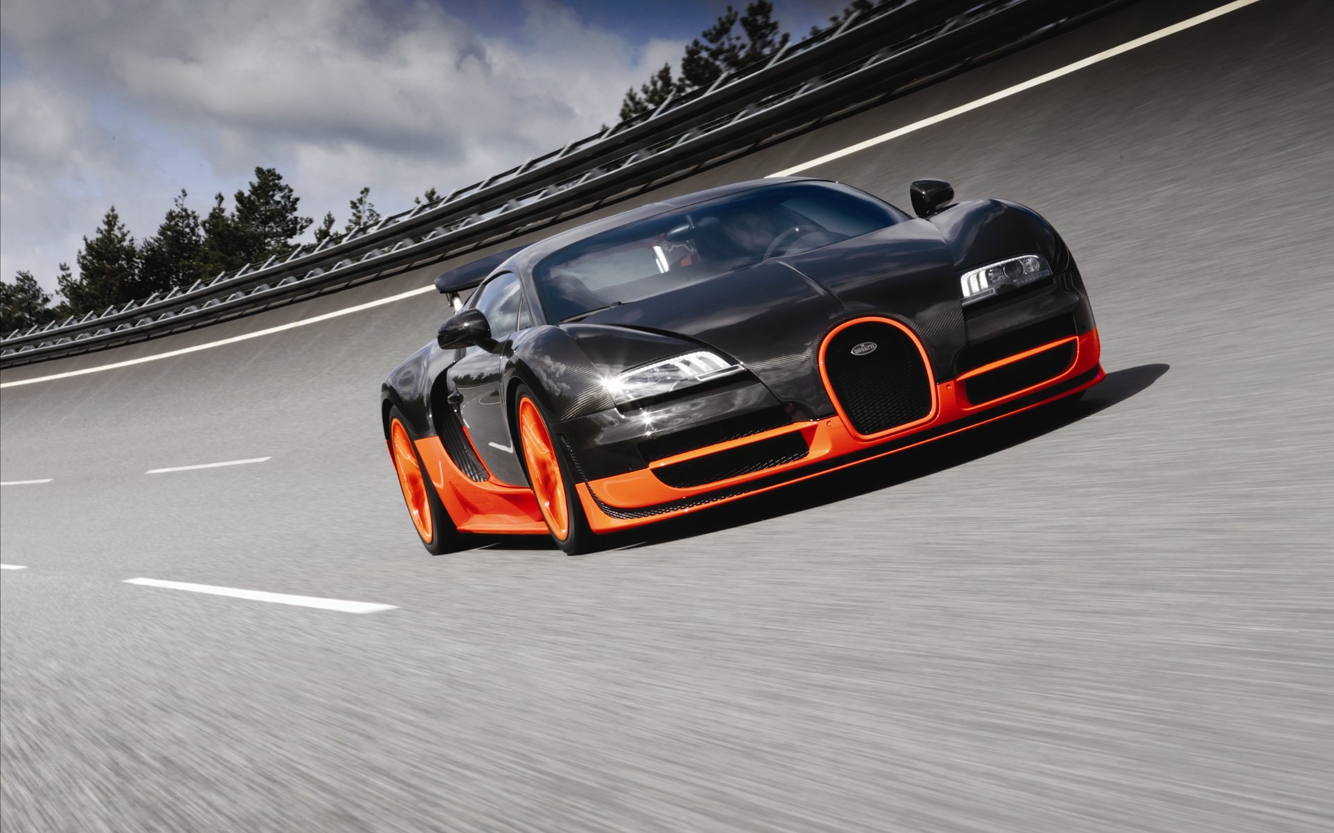 Bugatti Veyron 16-4 Super Sport Wallpapers