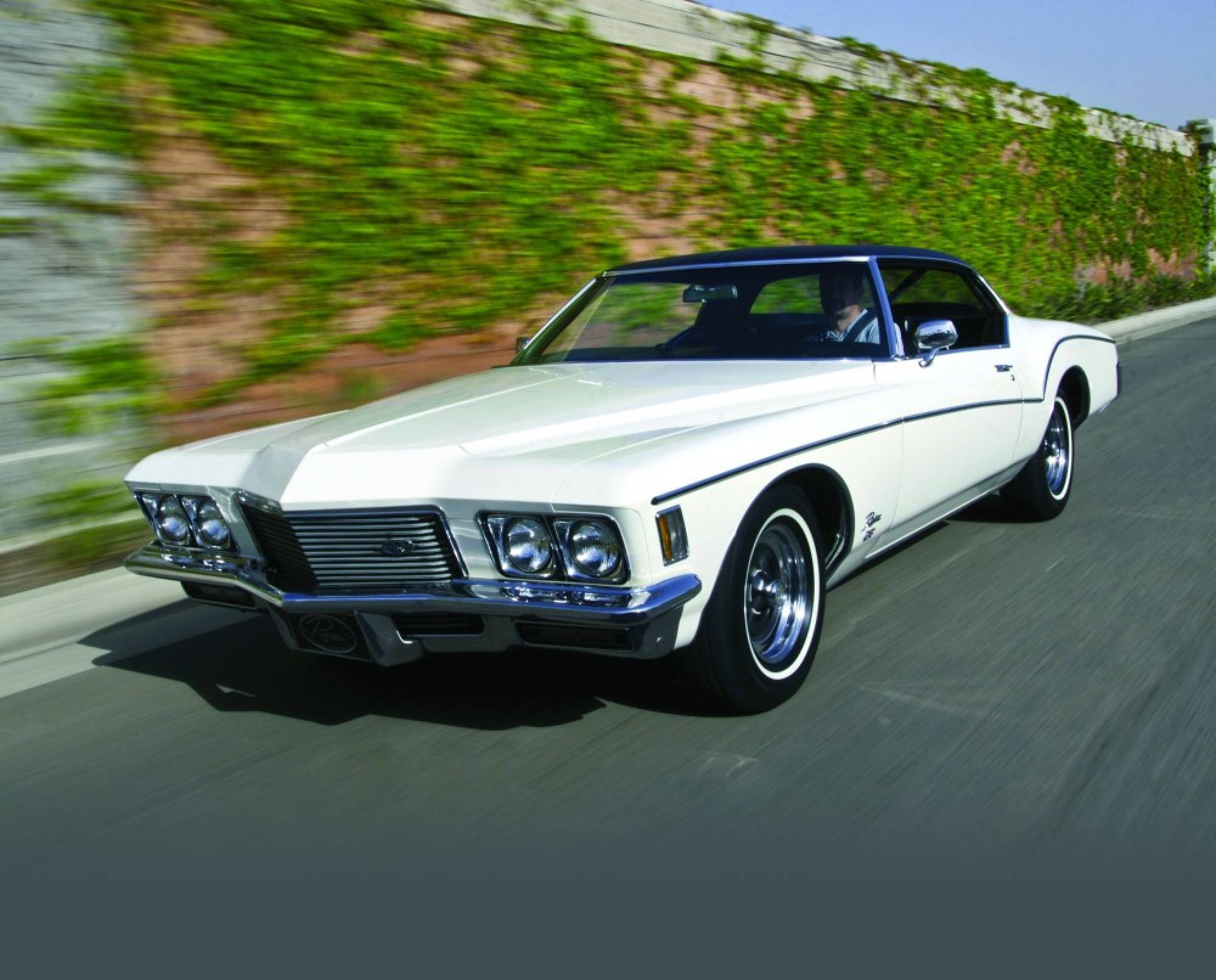 Buick Riviera Wallpapers