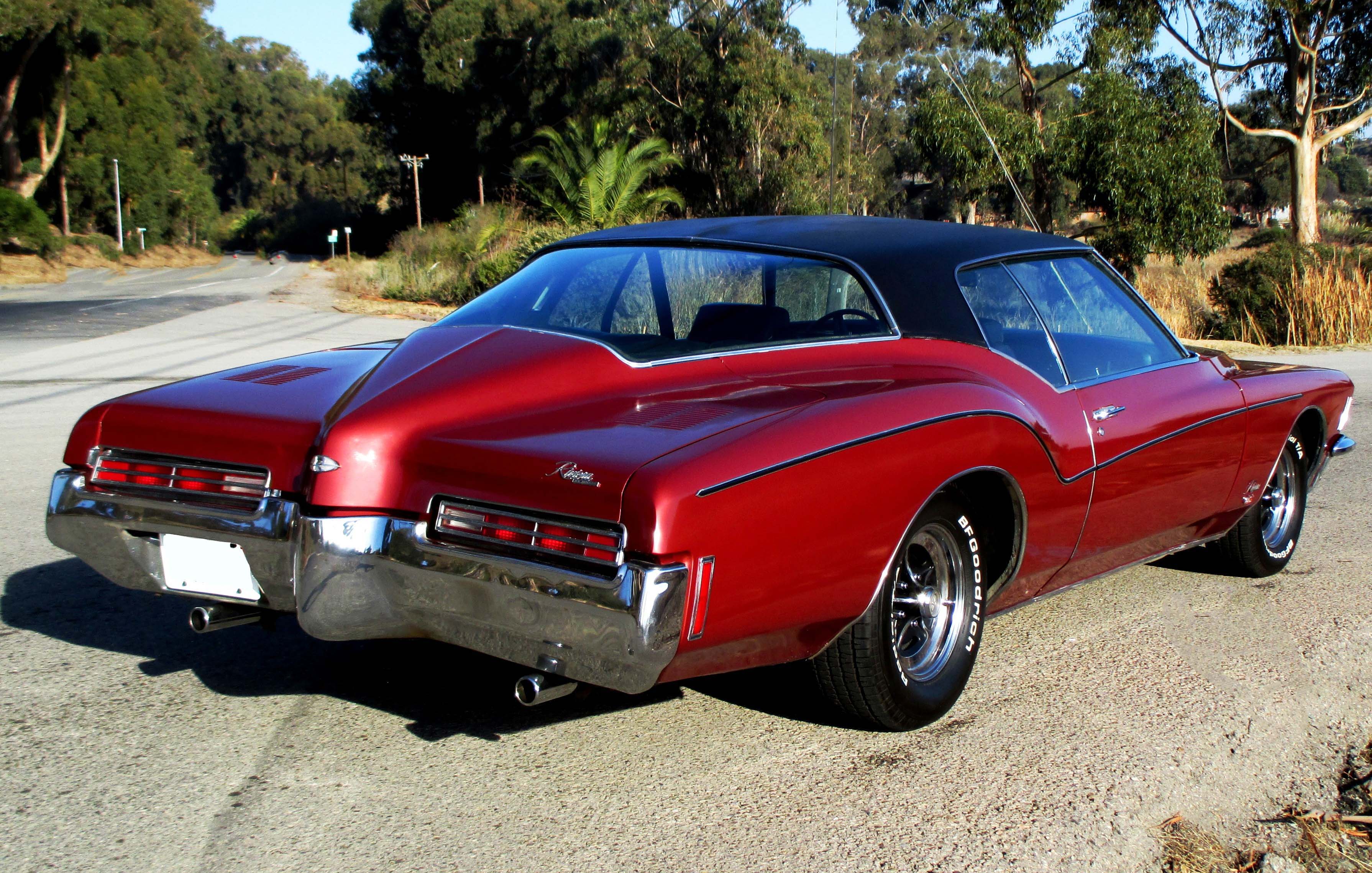 Buick Riviera Wallpapers