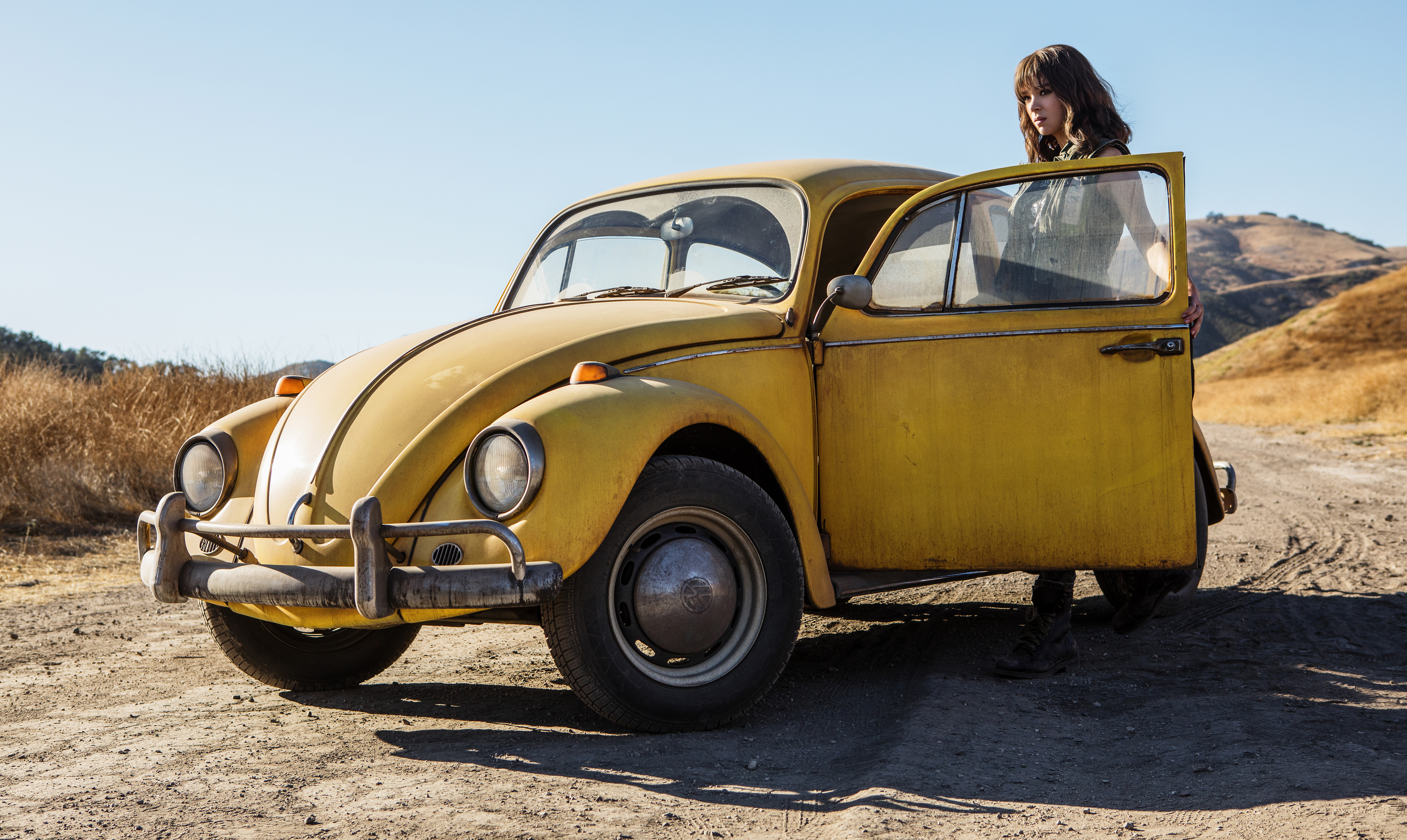 Bumblebee In Bumblebee Movie 2018 Wallpapers