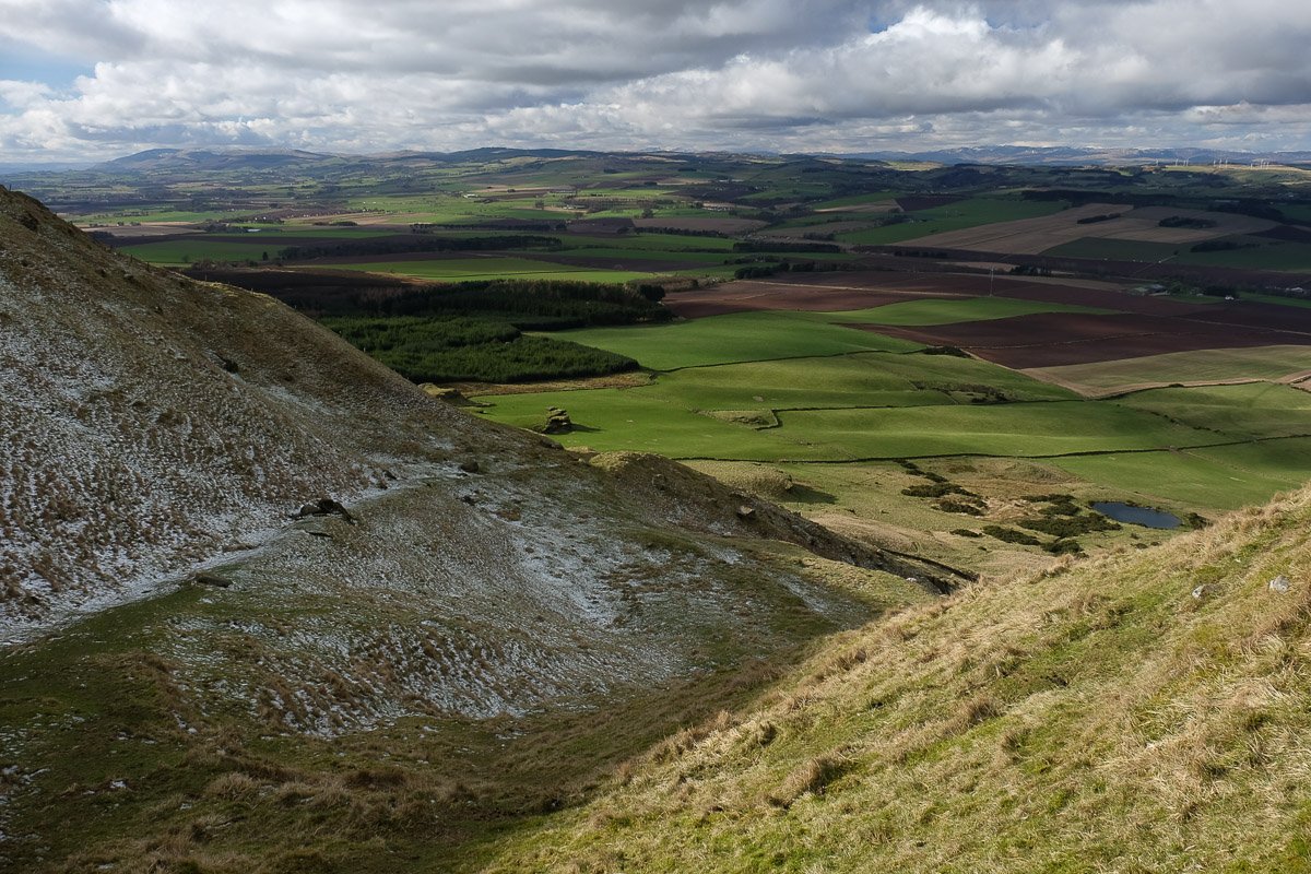 Bunnet Stane Wallpapers