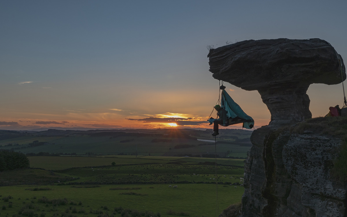 Bunnet Stane Wallpapers