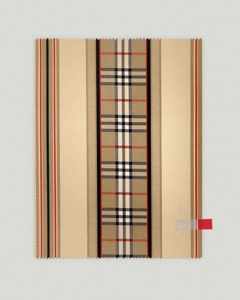 Burberry Supreme Wallpapers