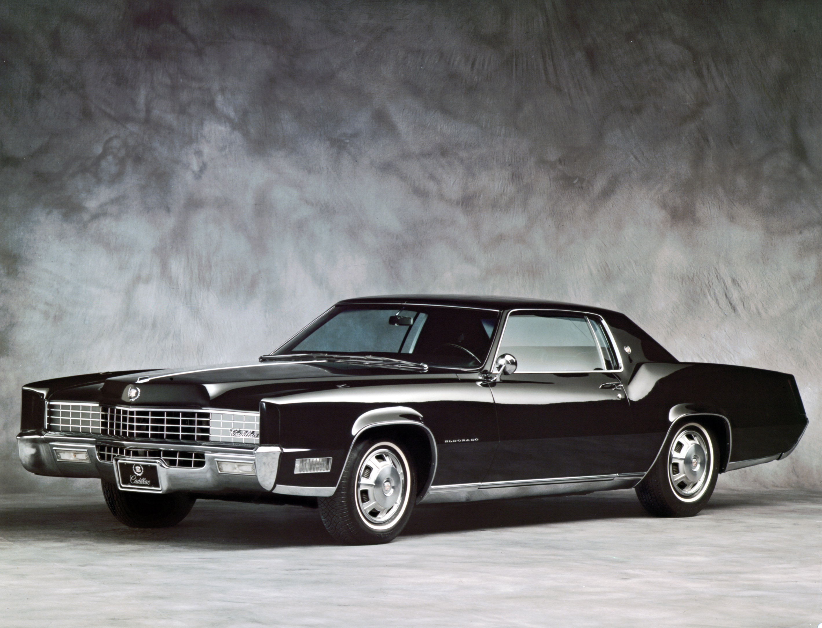 Cadilac Presidential Limousine Wallpapers