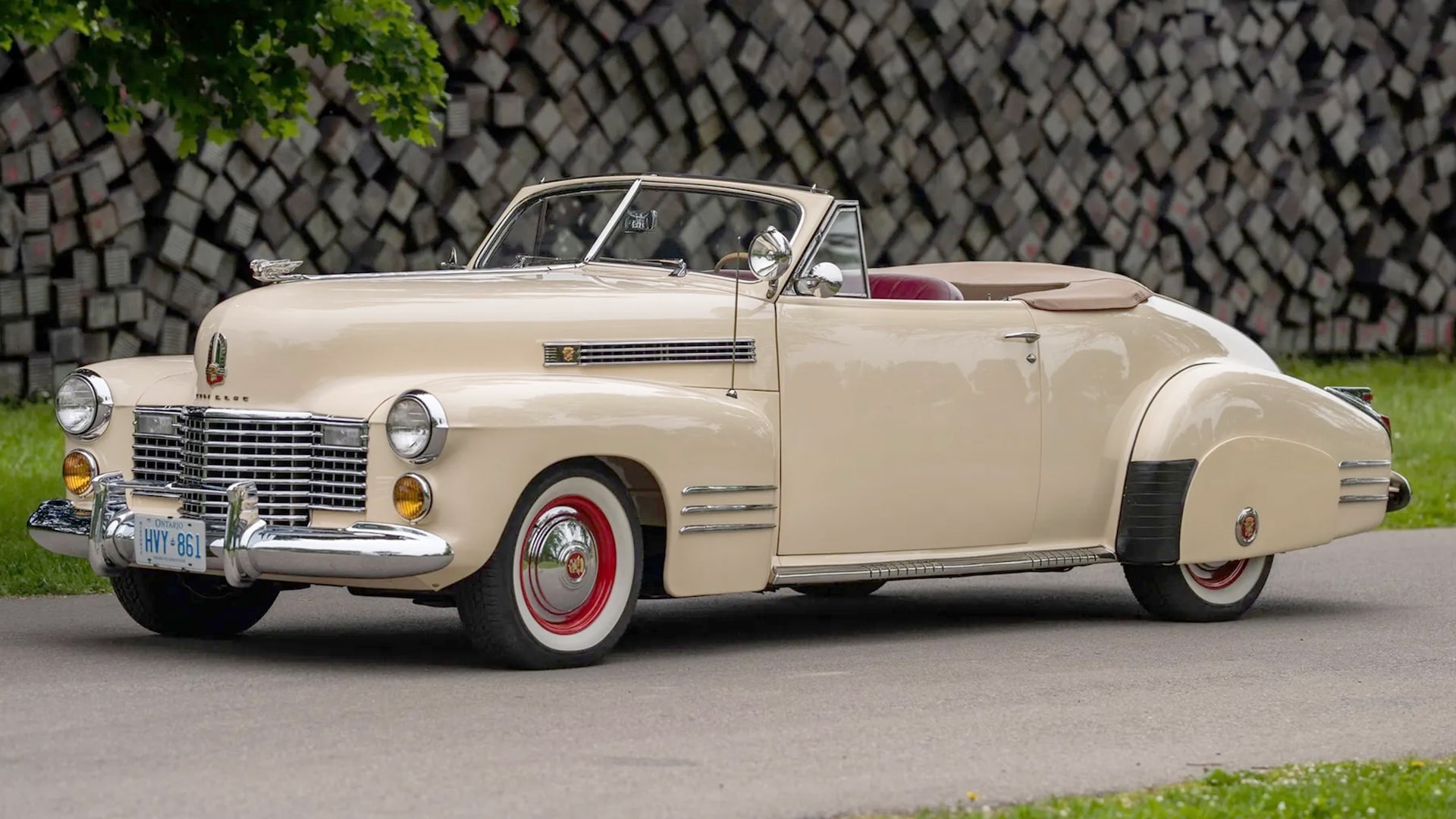 Cadillac 1949 Sixty-Two Convertible Wallpapers