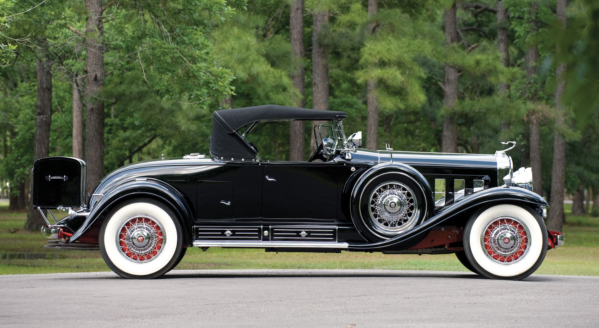 Cadillac V16 Roadster Wallpapers