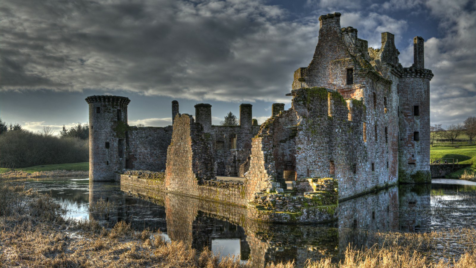 Caerlaverock Castle Wallpapers