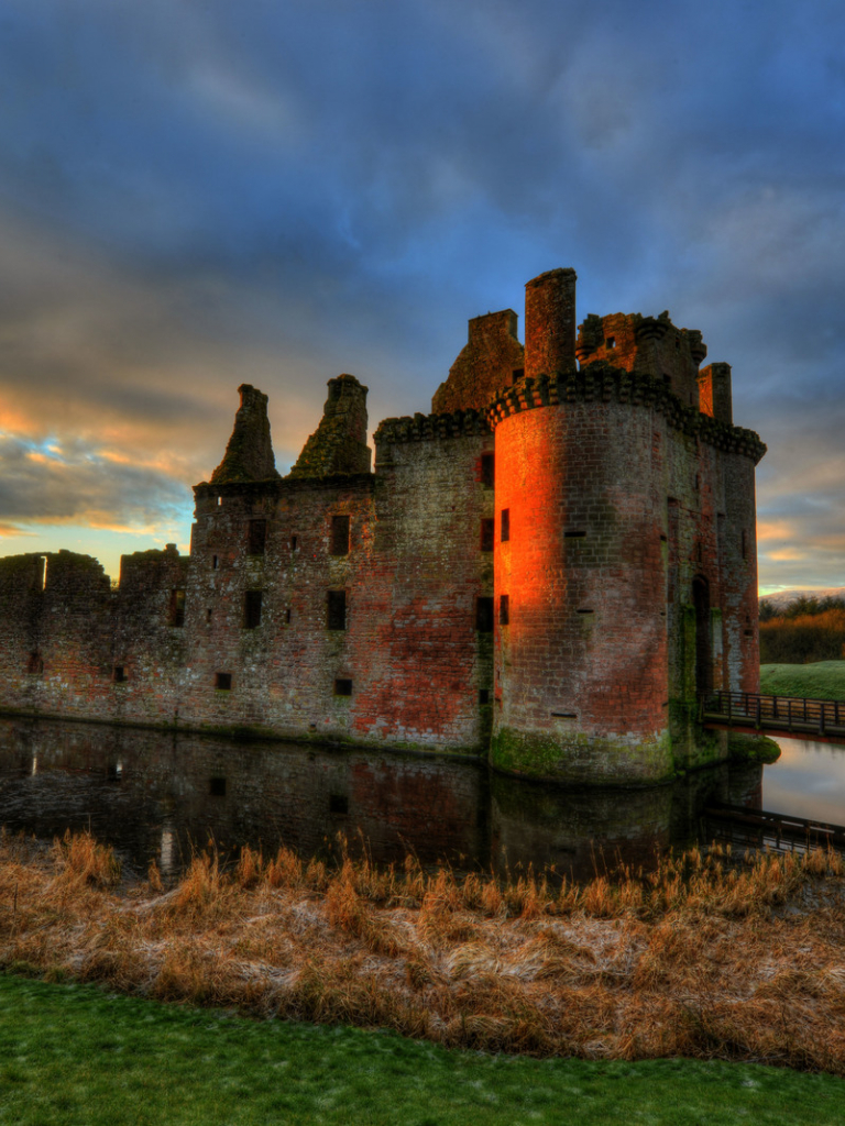 Caerlaverock Castle Wallpapers