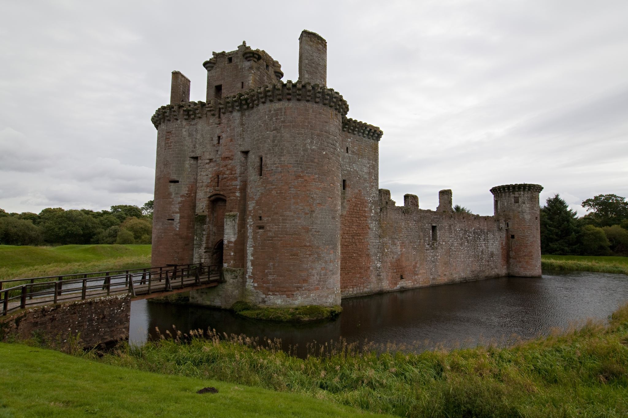 Caerlaverock Castle Wallpapers