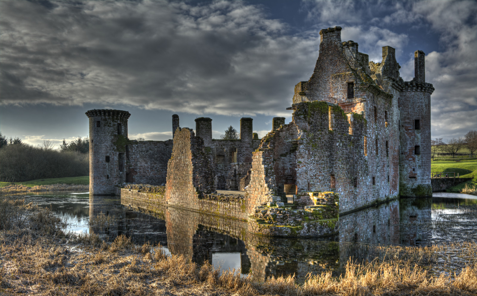 Caerlaverock Castle Wallpapers