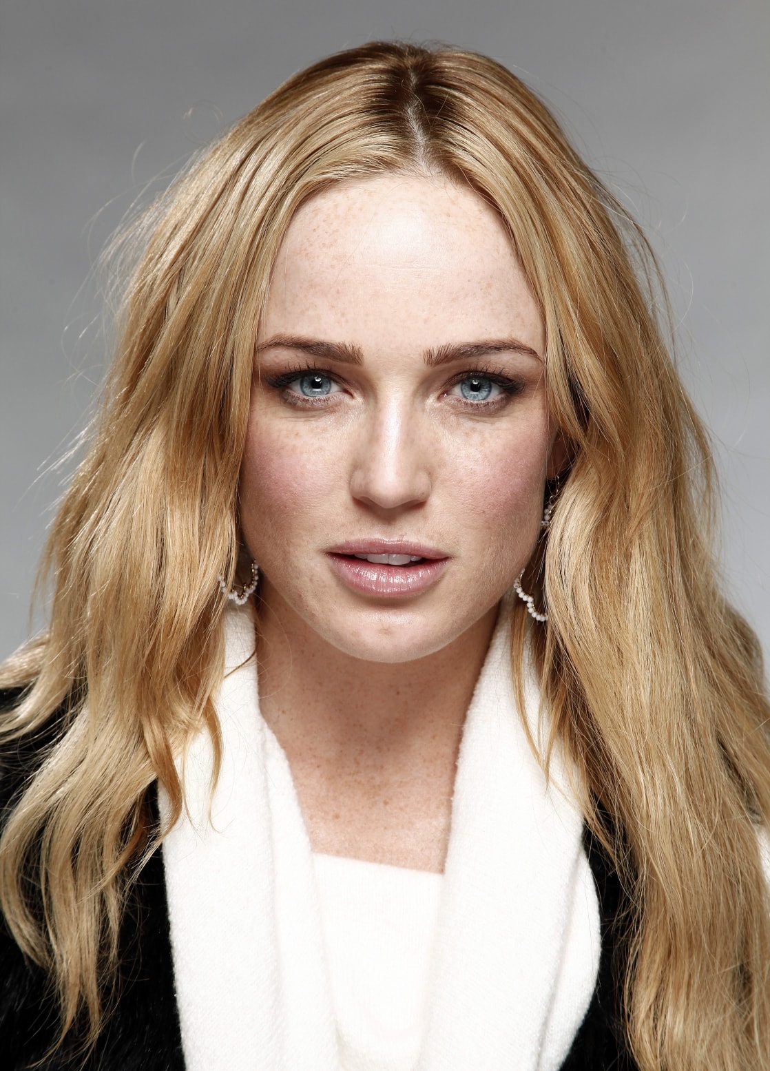 Caity Lotz 2017 Wallpapers