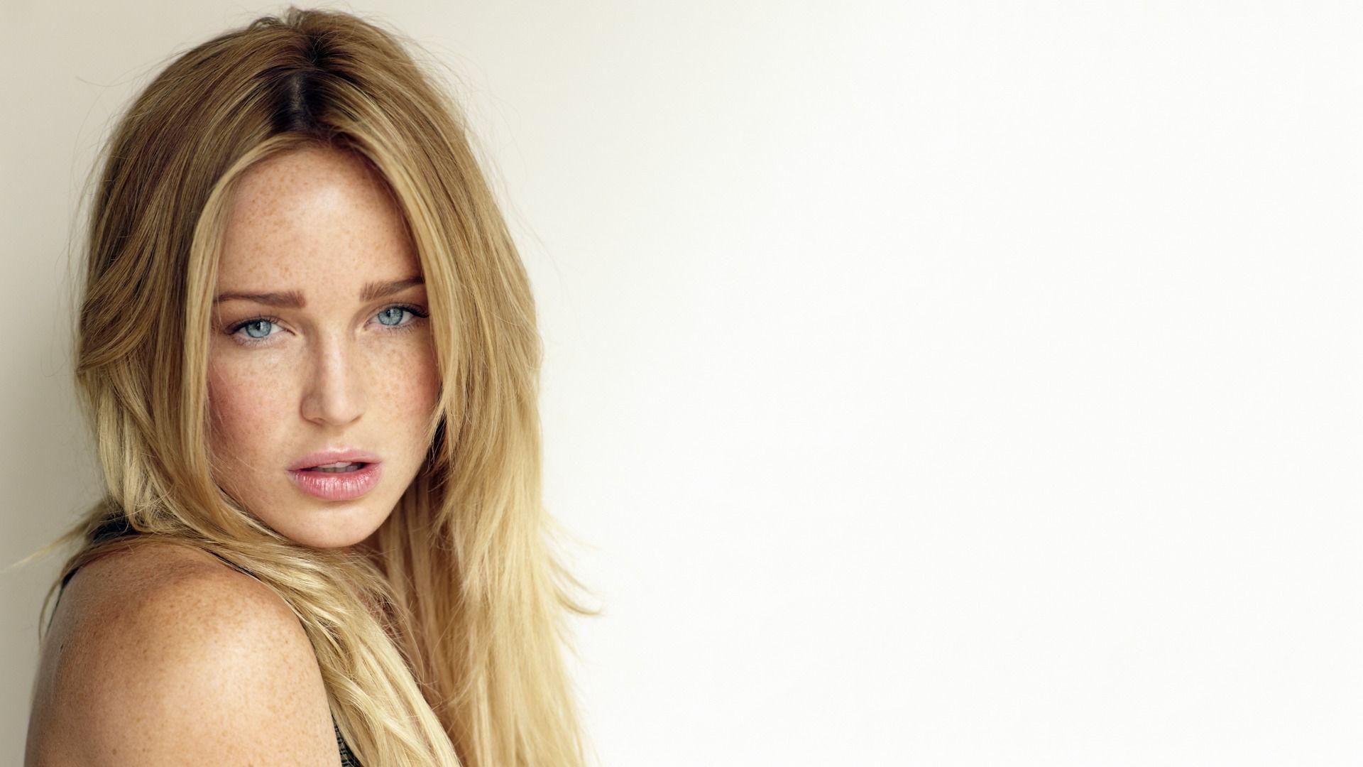 Caity Lotz Portrait Wallpapers