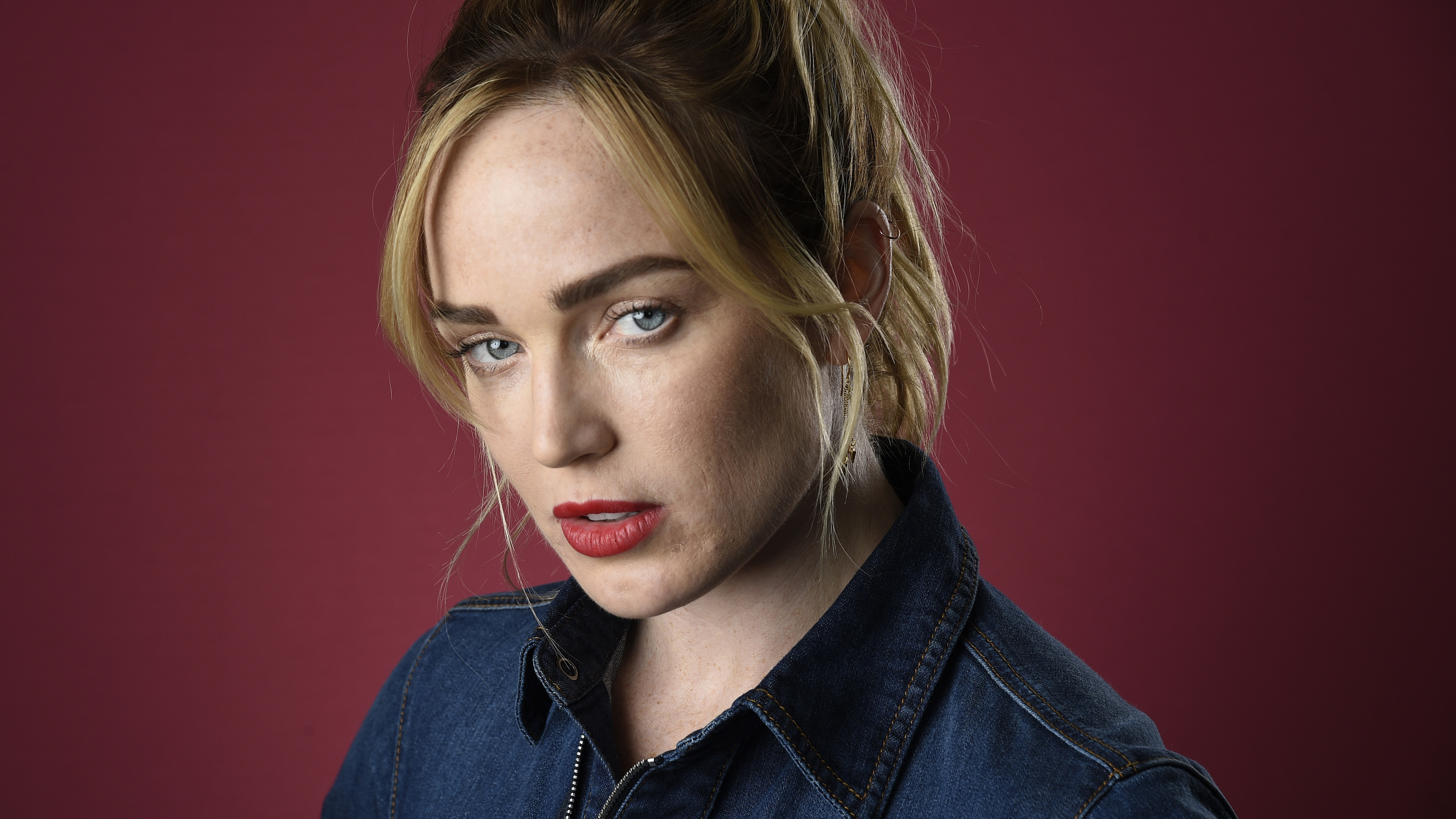 Caity Lotz Wallpapers