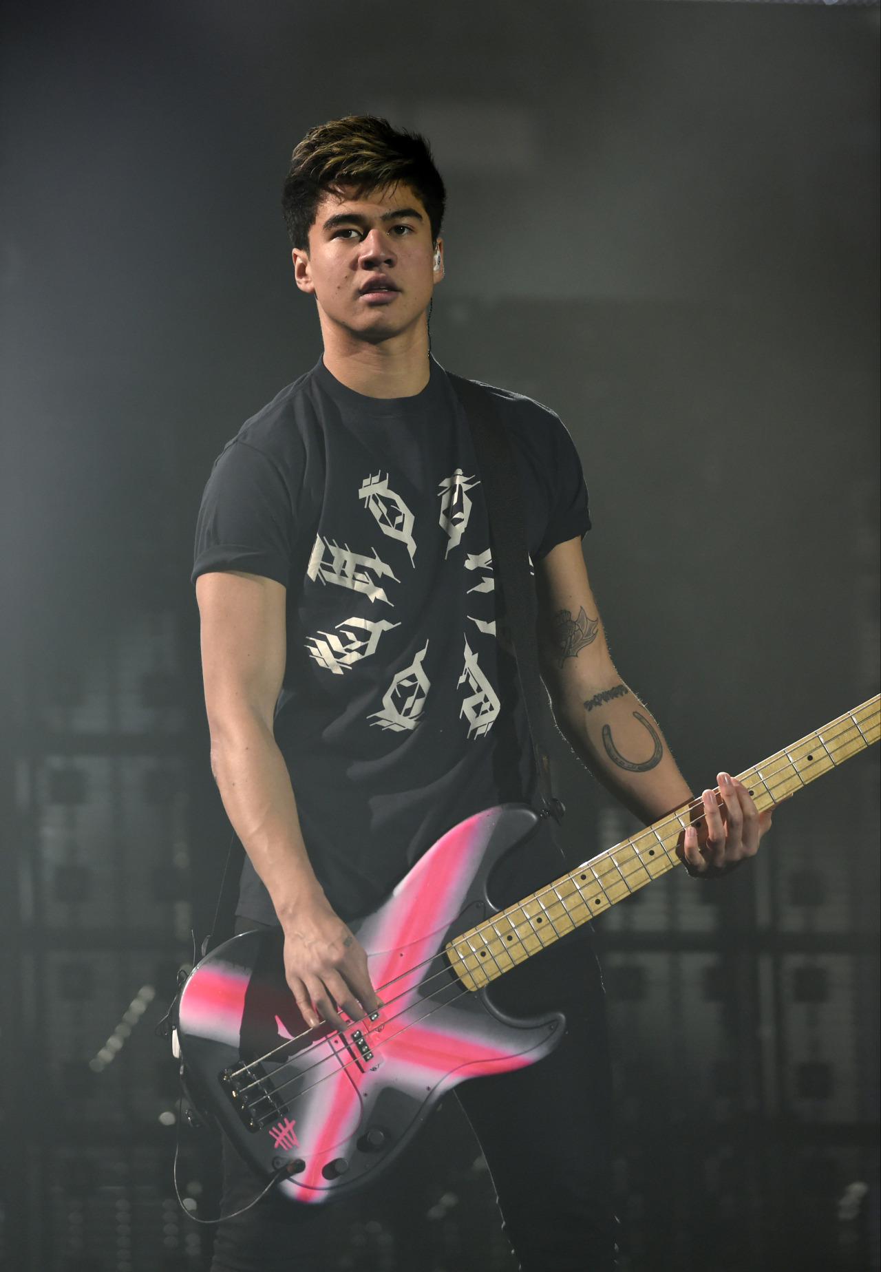 Calum Hood Wallpapers