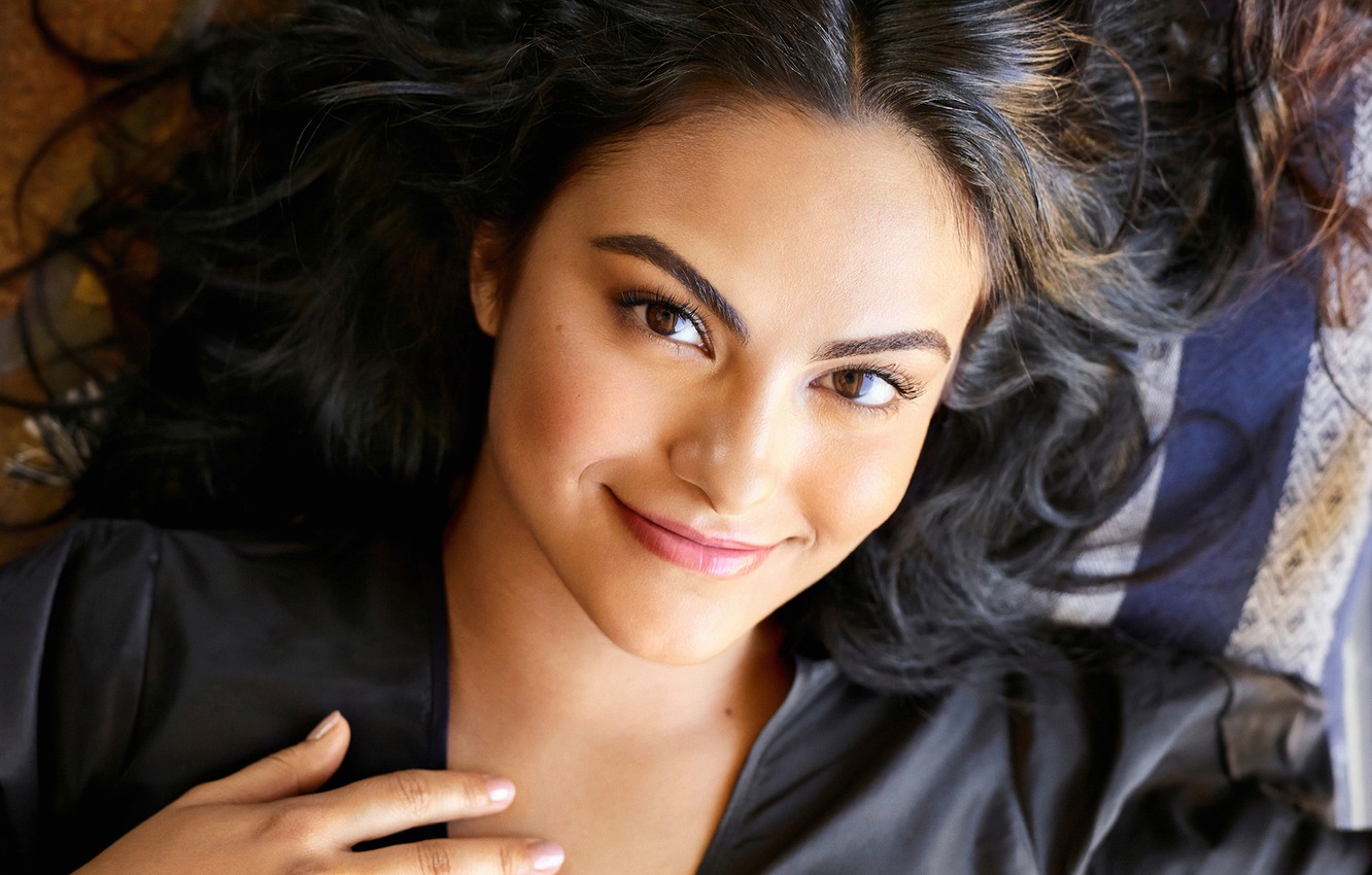 Camila Mendes Smiling Wallpapers