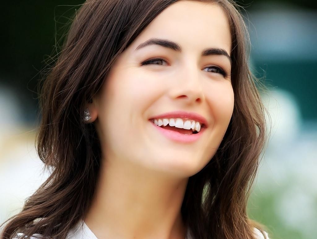 Camilla Belle Beautiful 2017 Wallpapers