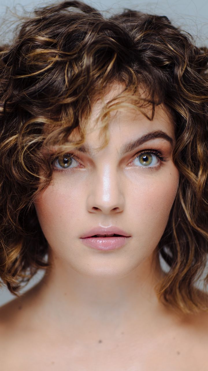 Camren Bicondova 2017 Wallpapers