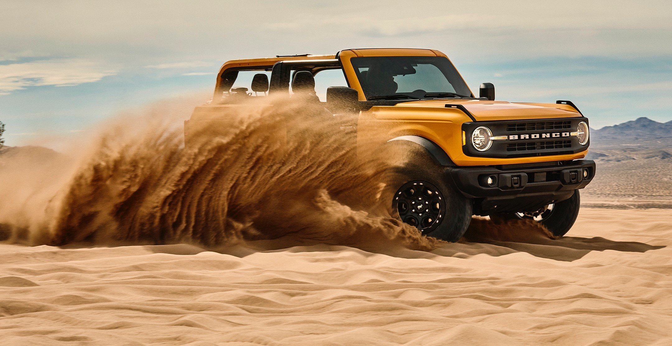 Car Running In Desert Wallpapers