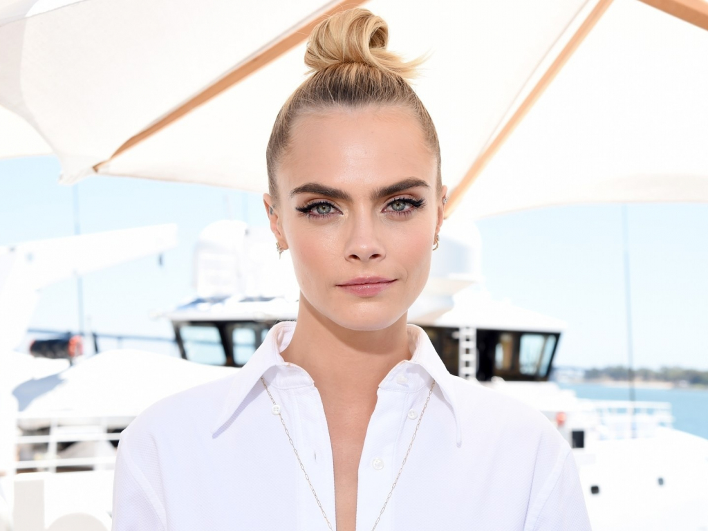 Cara Delevingne English Wallpapers