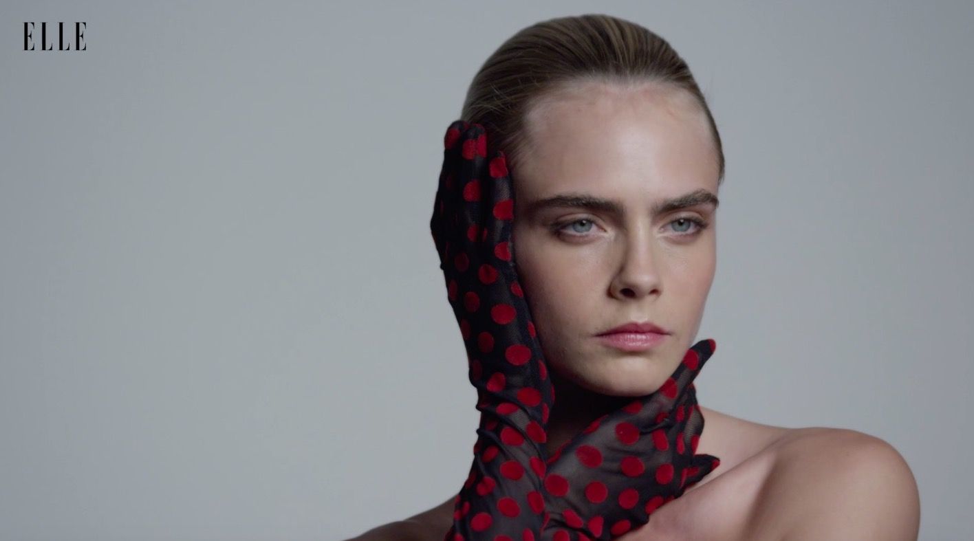 Cara Delevingne Funny Shoot For Burberry Holiday Wallpapers