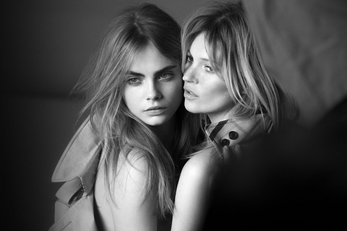 Cara Delevingne Funny Shoot For Burberry Holiday Wallpapers