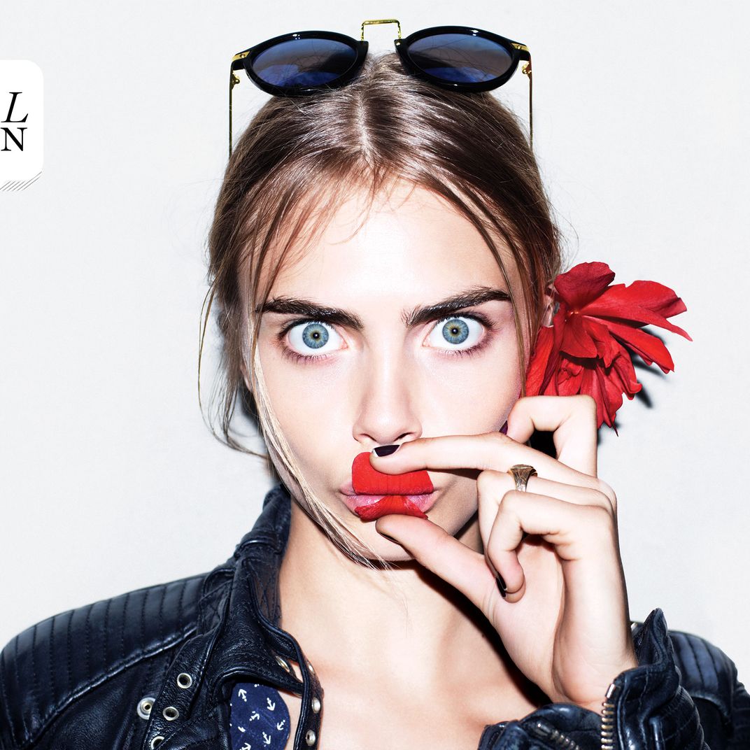 Cara Delevingne In Sunglasses 2019 Wallpapers