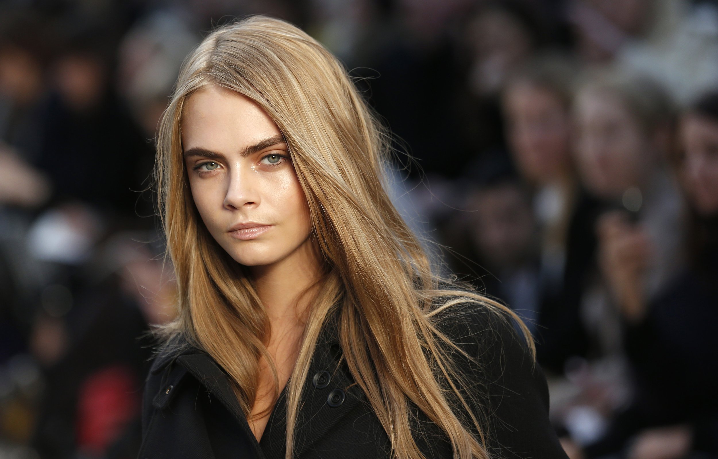 Cara Delevingne Lying Wallpapers