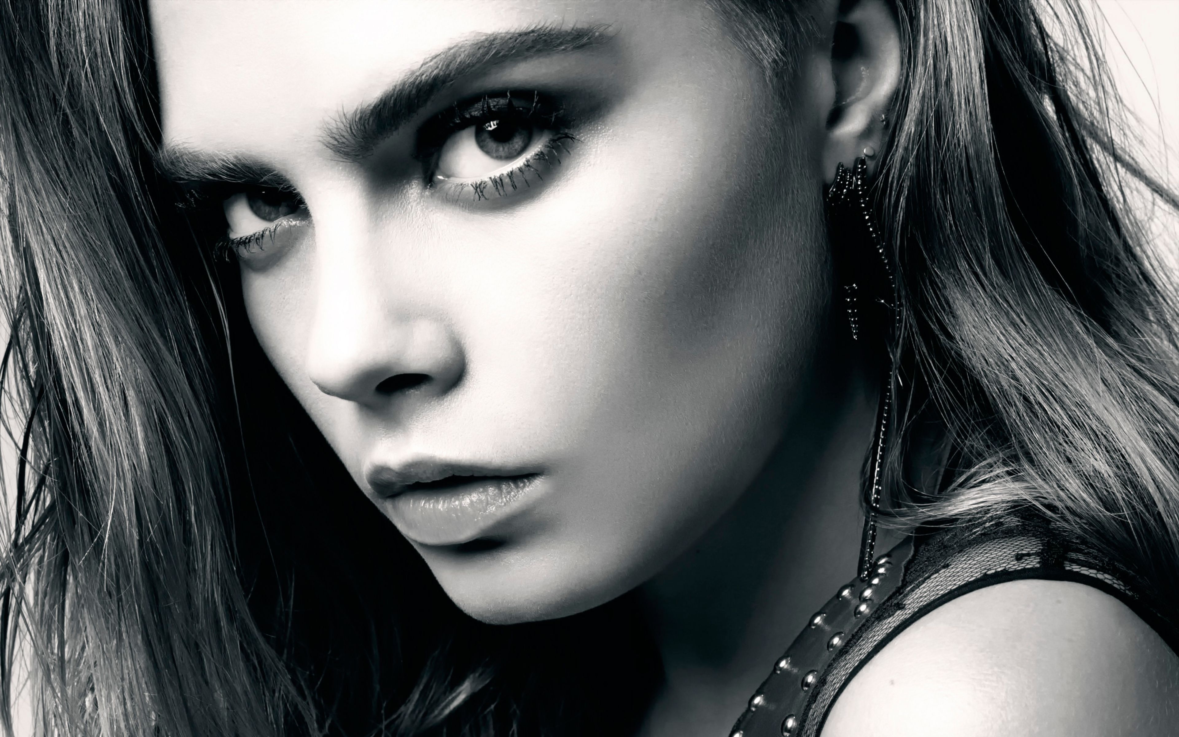 Cara Delevingne Portrait Wallpapers