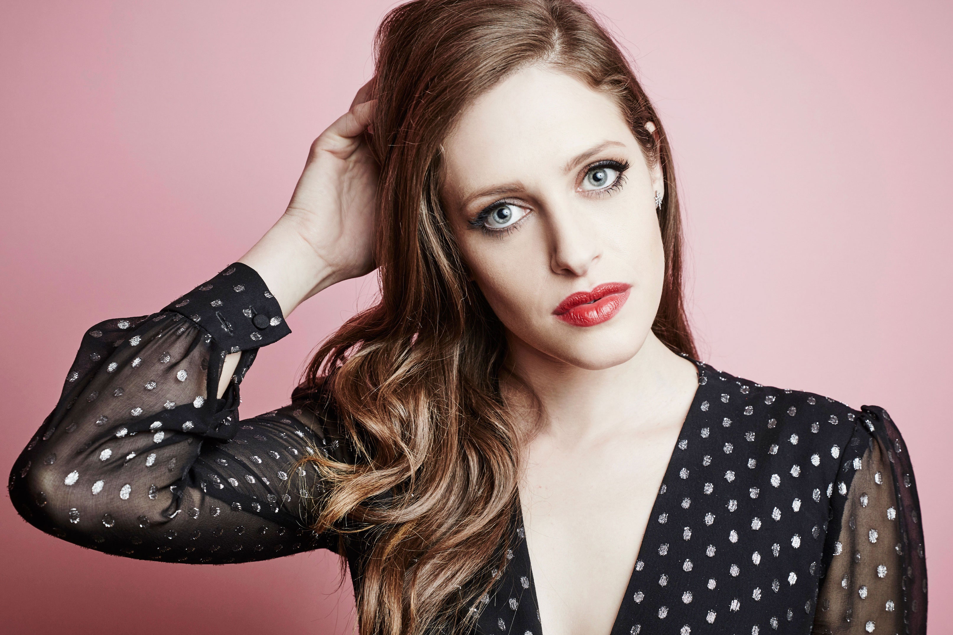 Carly Chaikin As Darlene Wallpapers