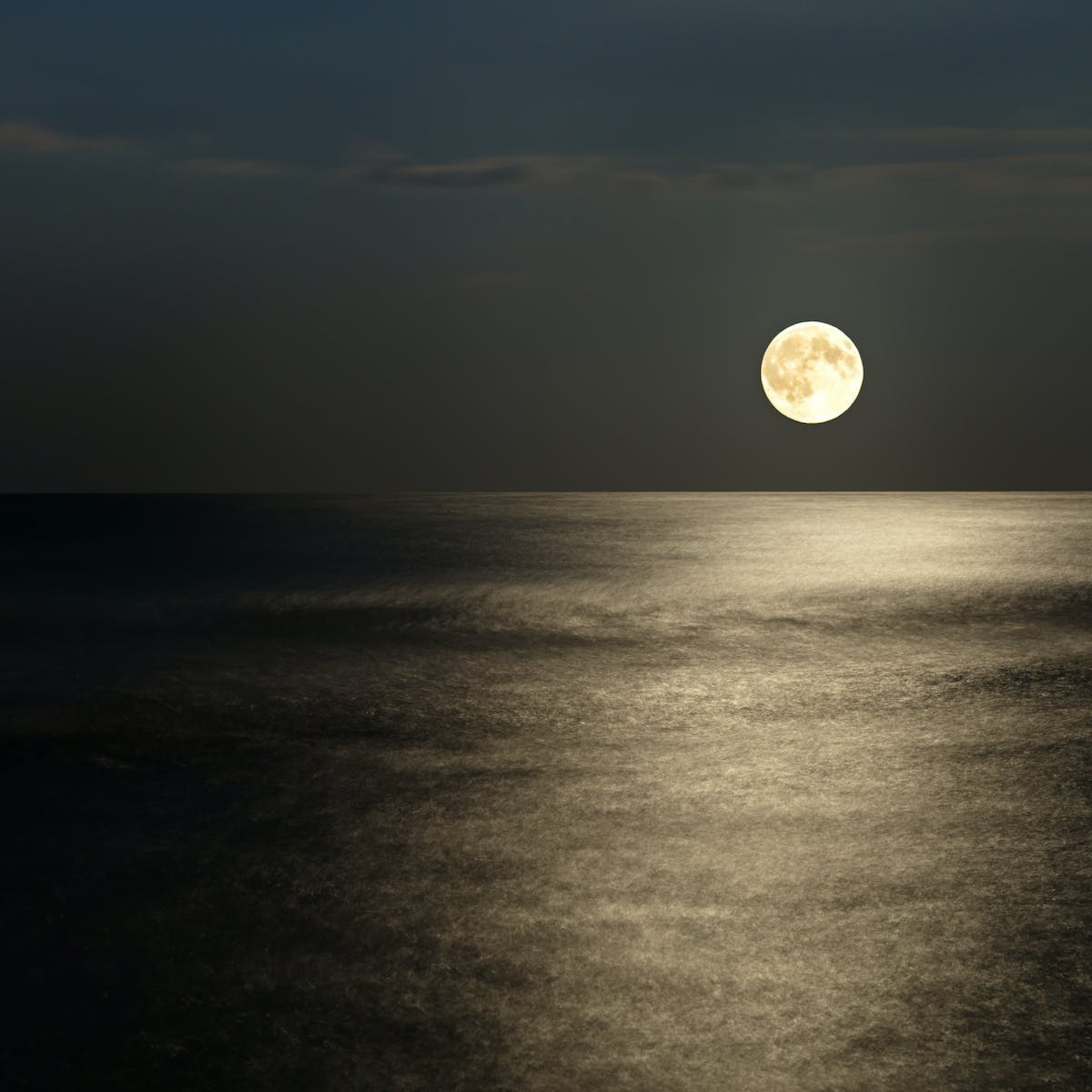 Catching The Moon In Ocean Wallpapers