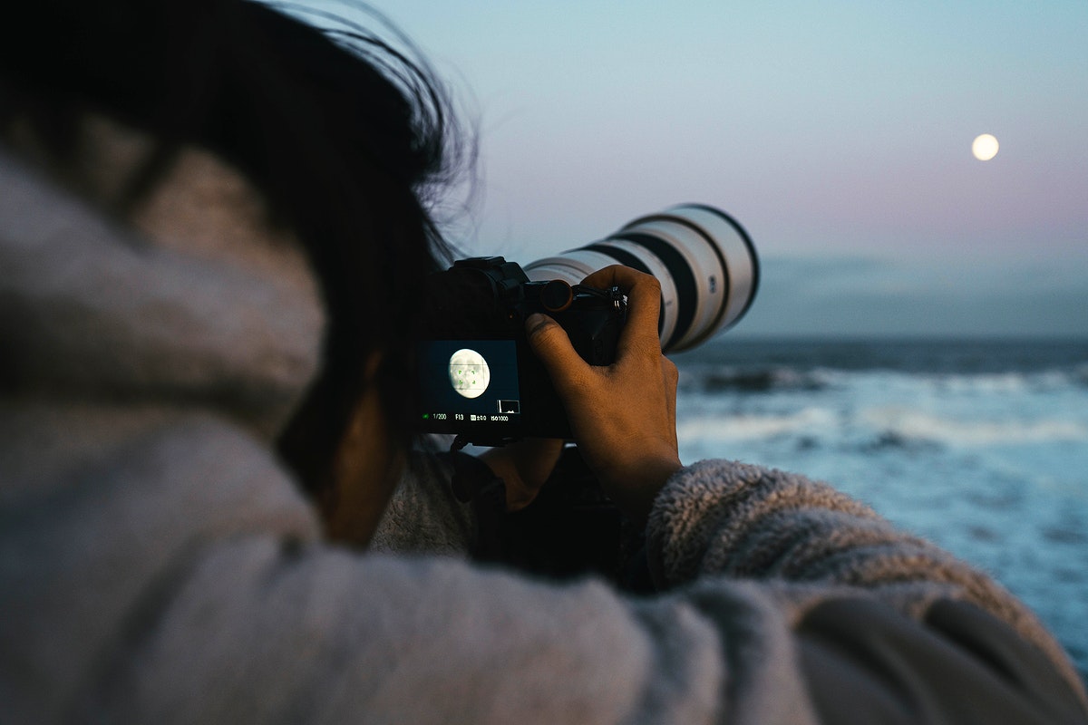 Catching The Moon In Ocean Wallpapers