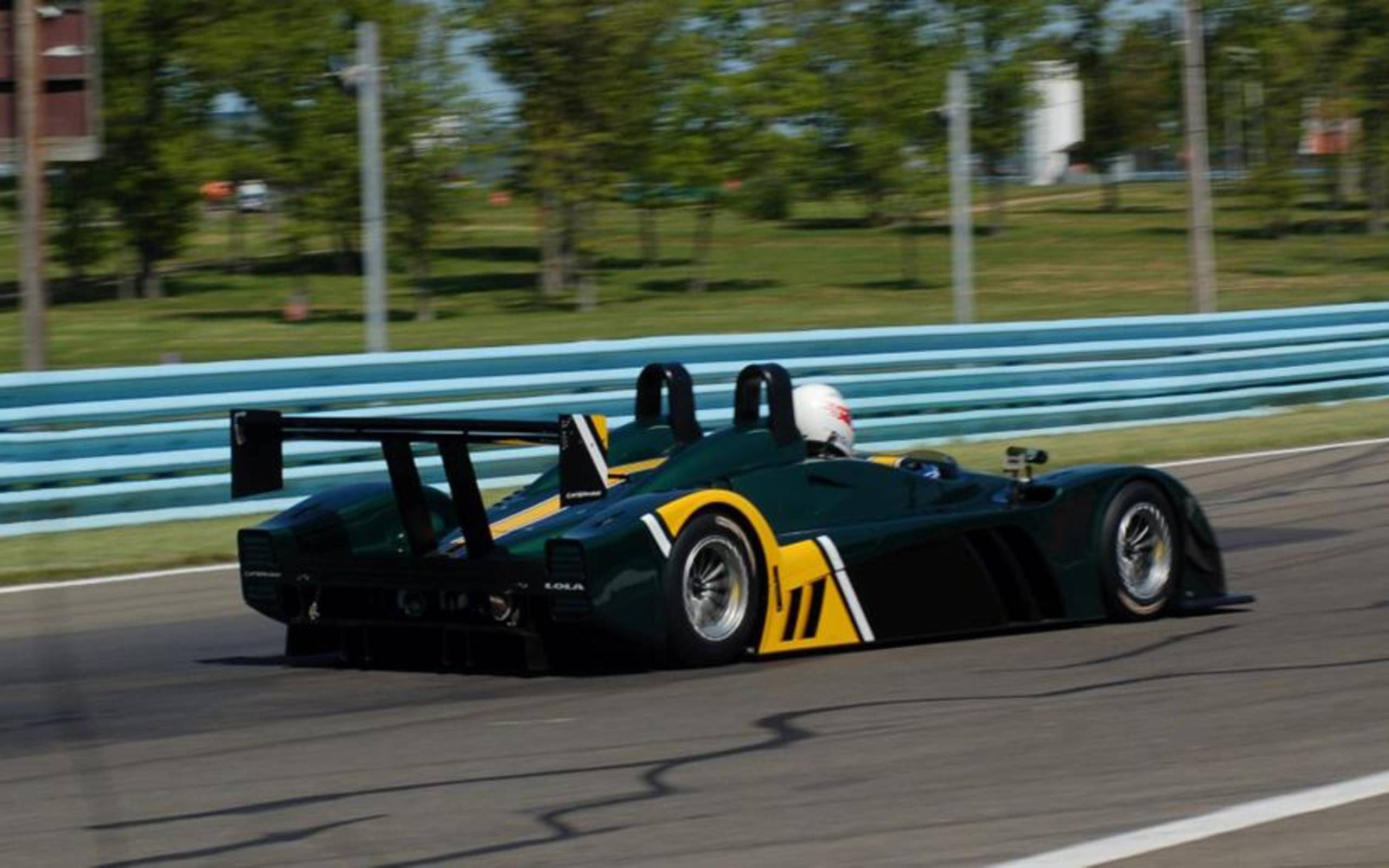 Caterham Lola Sp 300R Wallpapers