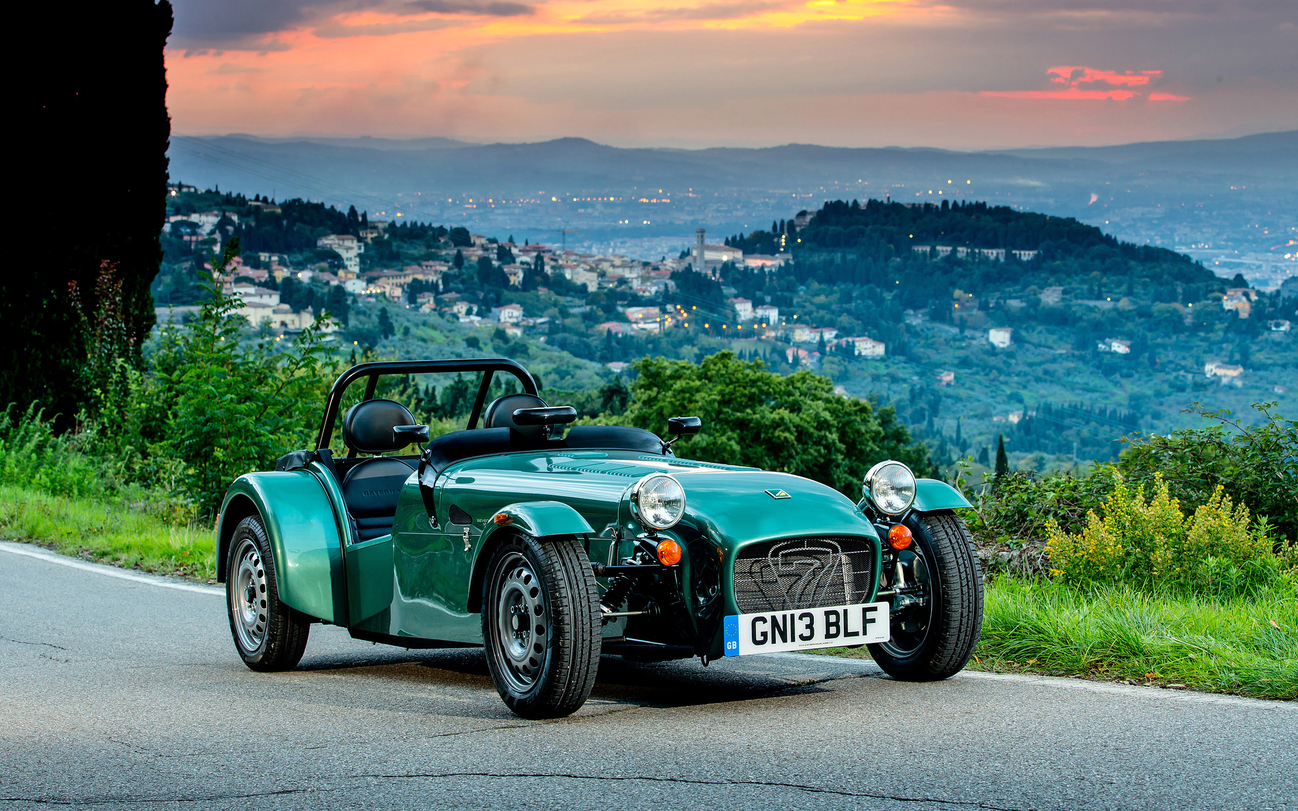 Caterham Supersport R Wallpapers