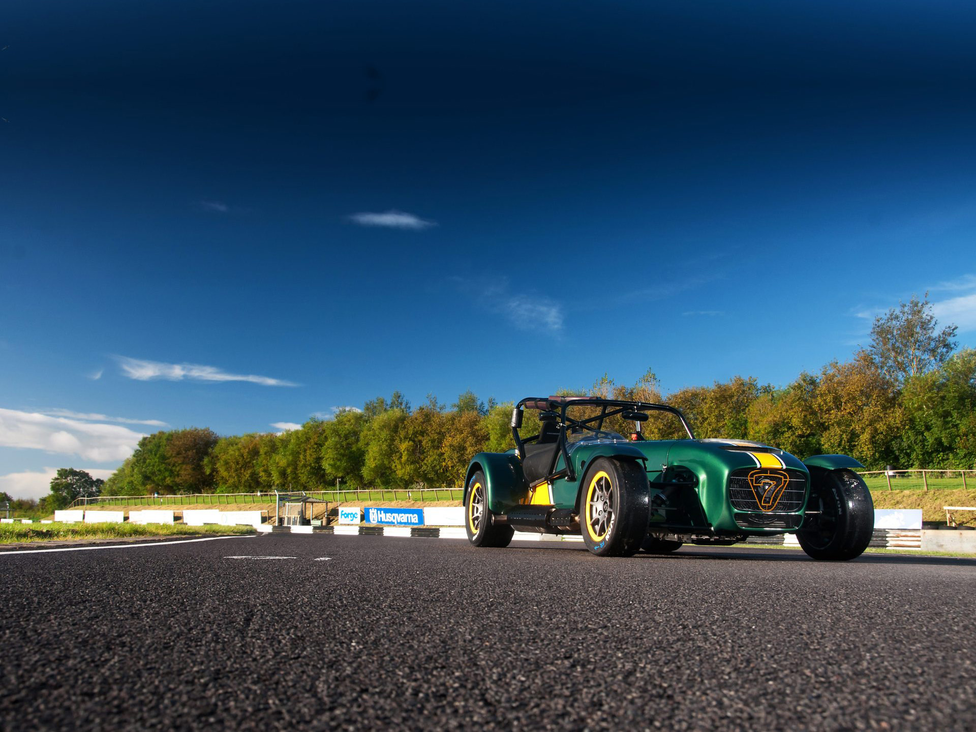 Caterham Supersport R Wallpapers