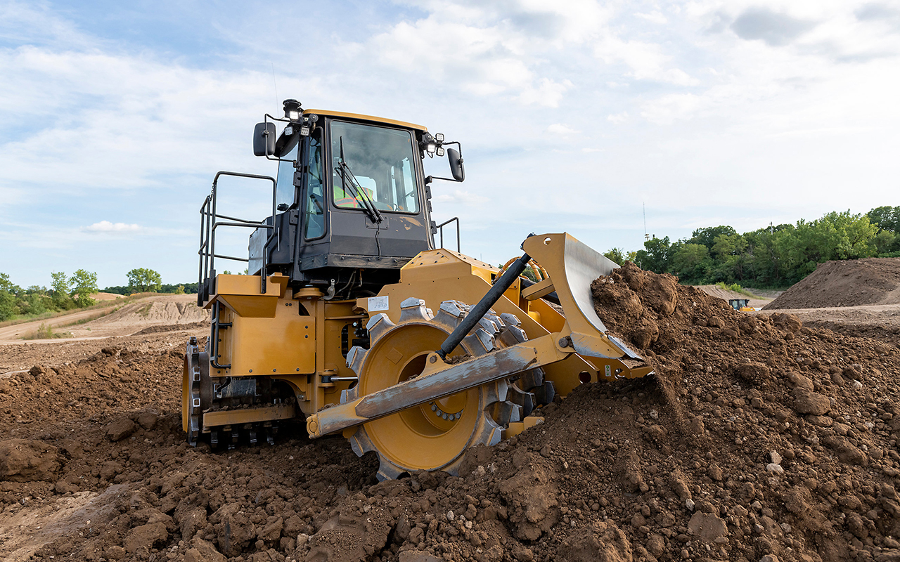 Caterpillar 835 Soil Compactor Wallpapers