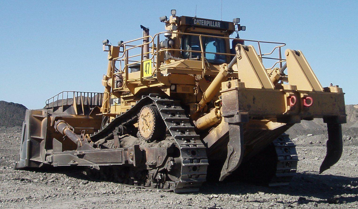 Caterpillar D11 Bulldozer Wallpapers