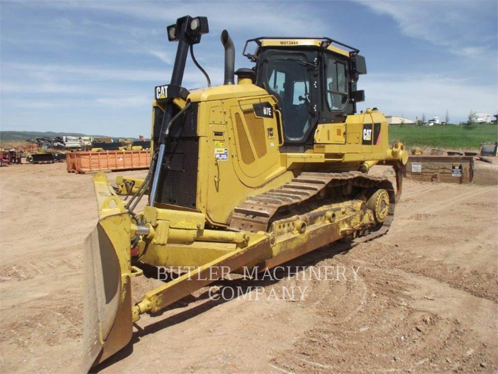 Caterpillar D7E Bulldozer Wallpapers