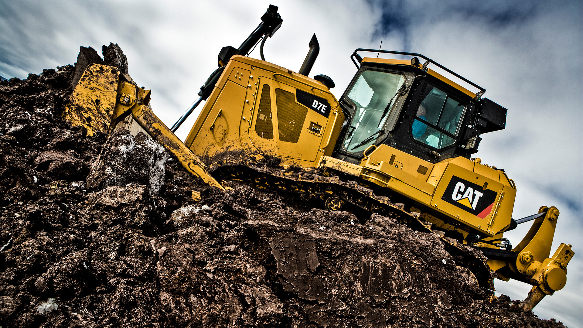 Caterpillar D7E Wallpapers